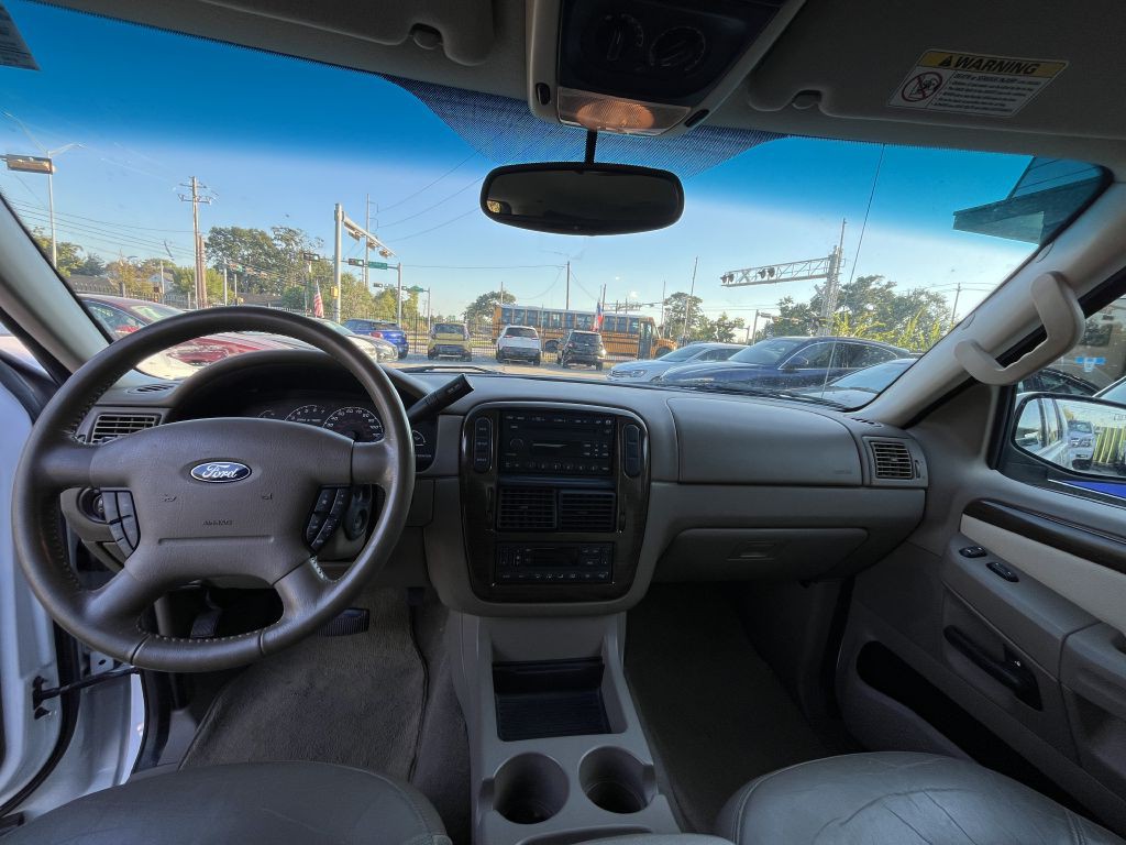 2002 Ford Explorer Image 5