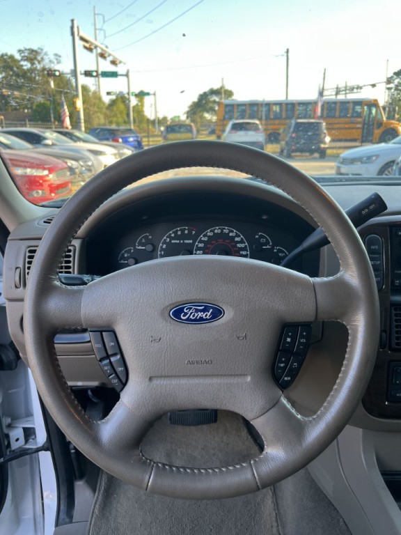 2002 Ford Explorer Image 11