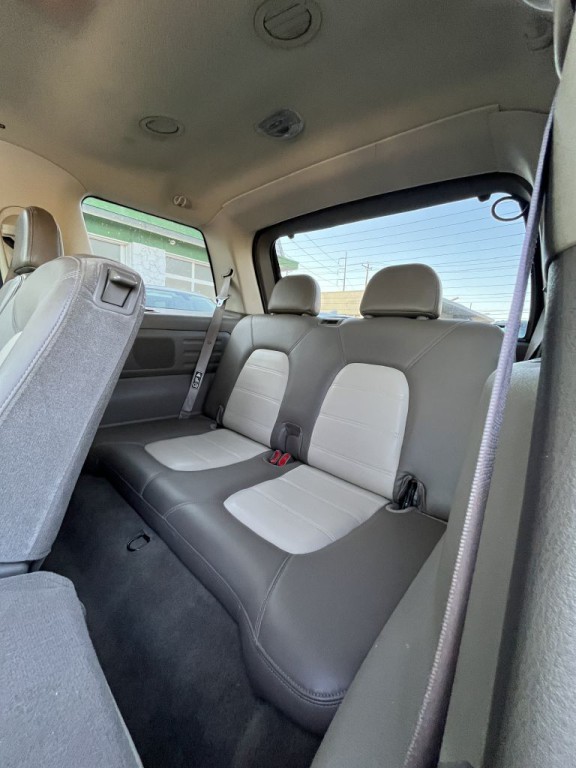 2002 Ford Explorer Image 17