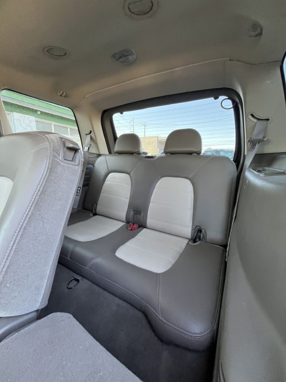 2002 Ford Explorer Image 18