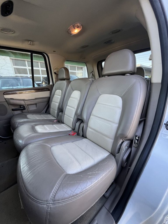 2002 Ford Explorer Image 19