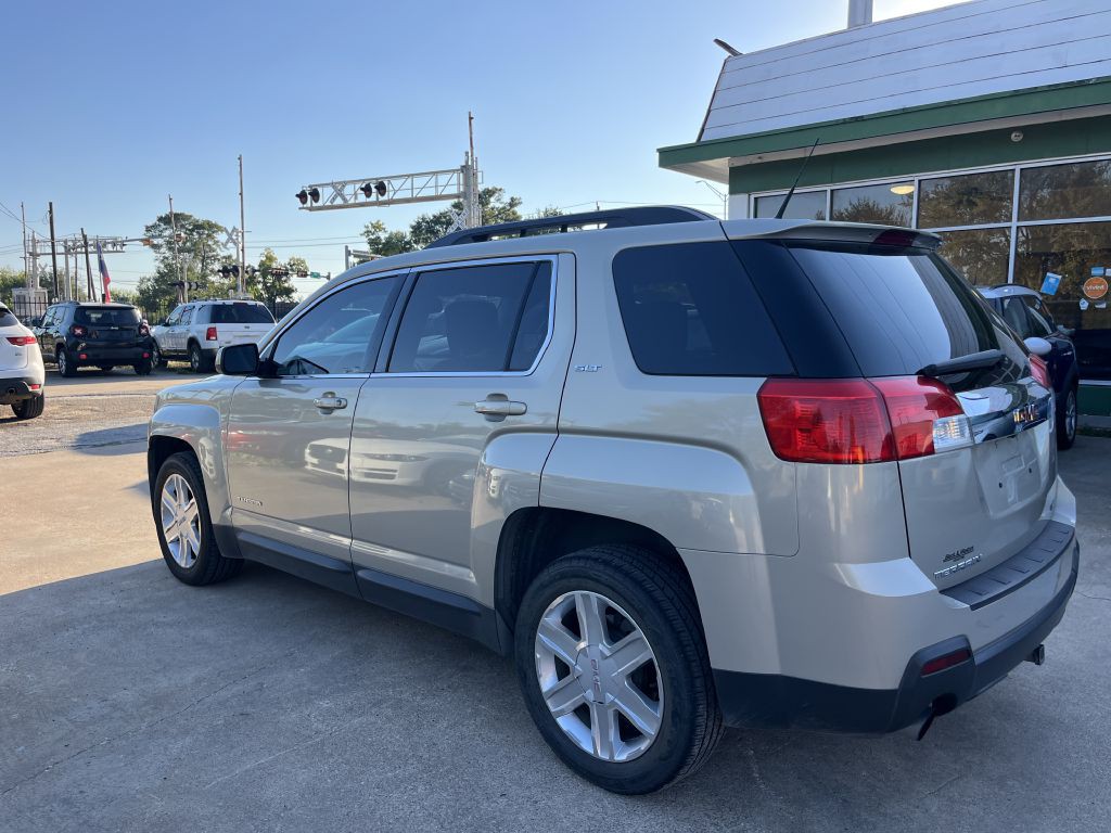 2011 GMC Terrain Image 3