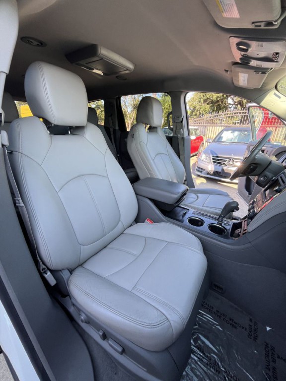 2015 Chevrolet Traverse Image 15