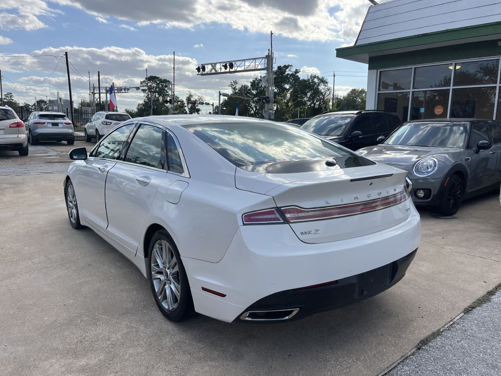 2014 Lincoln MKZ Image 3
