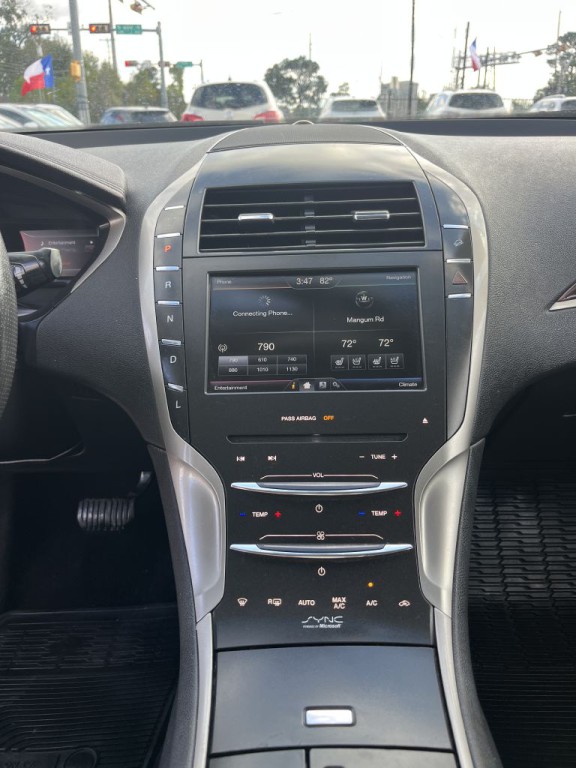 2014 Lincoln MKZ Image 29