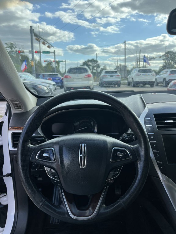 2014 Lincoln MKZ Image 30