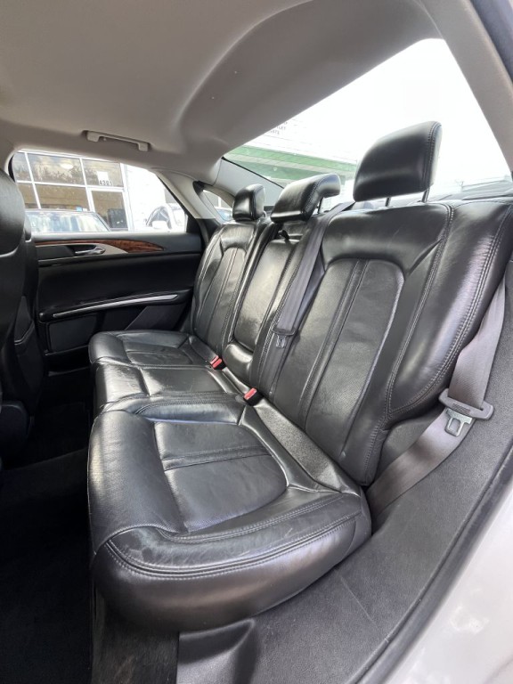 2014 Lincoln MKZ Image 37