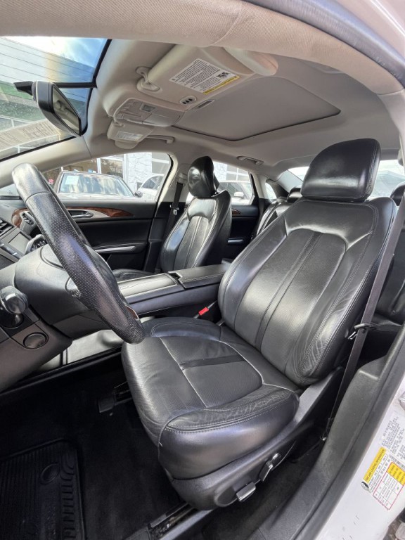 2014 Lincoln MKZ Image 38