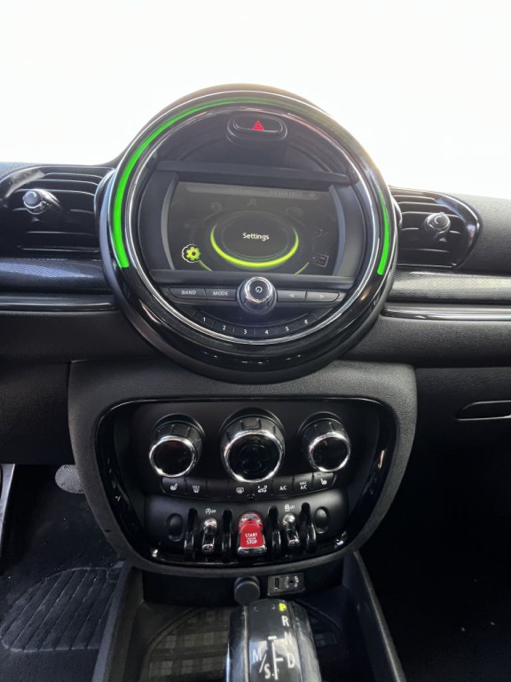 2016 MINI Cooper Image 27