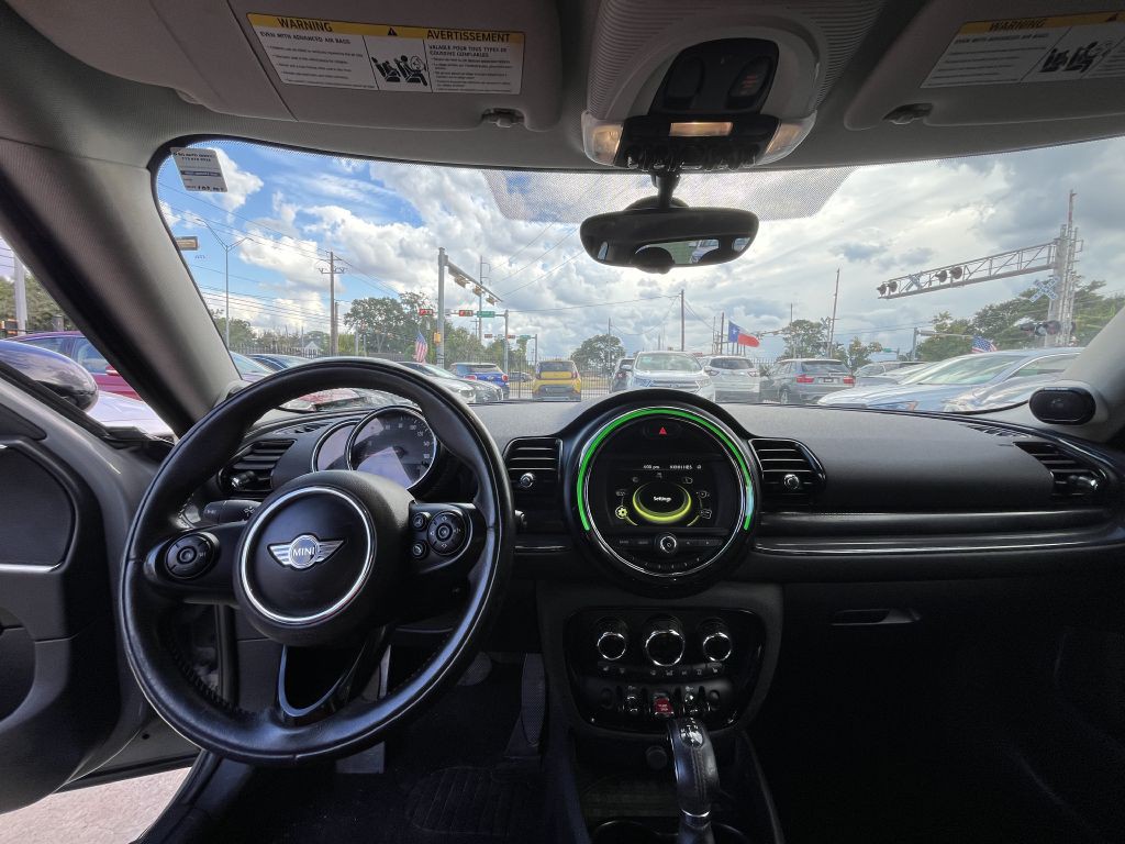 2016 MINI Cooper Image 28