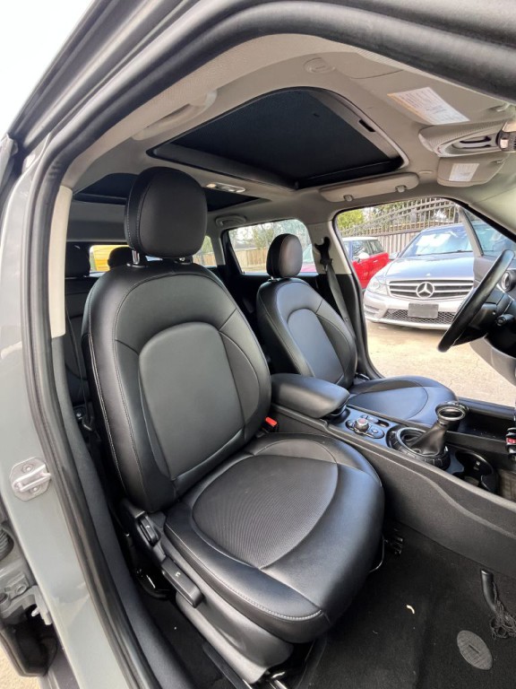 2016 MINI Cooper Image 34