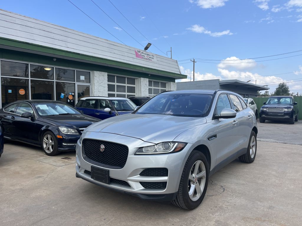 2017 Jaguar F-PACE Image 2