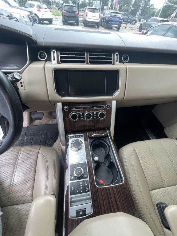 2015 Land Rover Range Rover Image 16