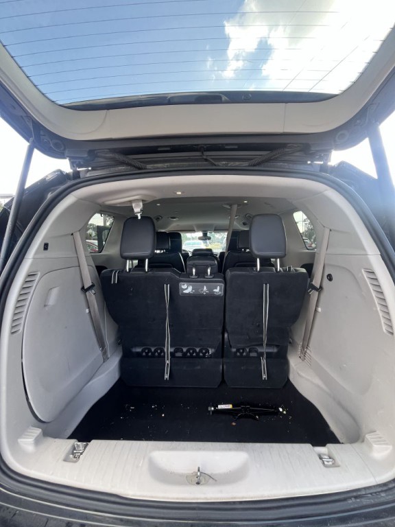 2017 Chrysler Pacifica Image 8