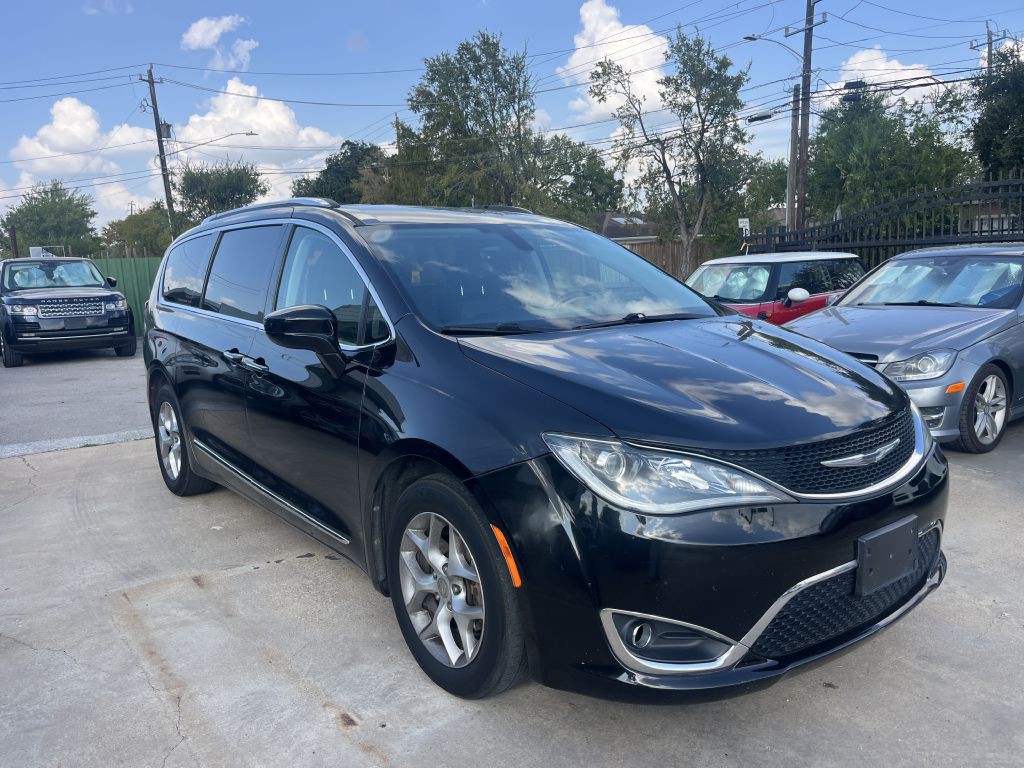2017 Chrysler Pacifica Image 22
