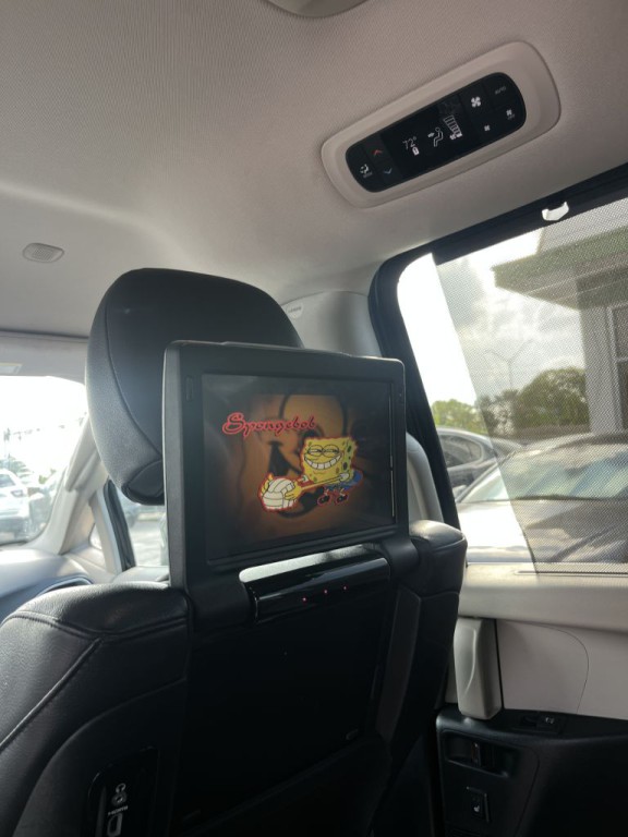 2017 Chrysler Pacifica Image 29