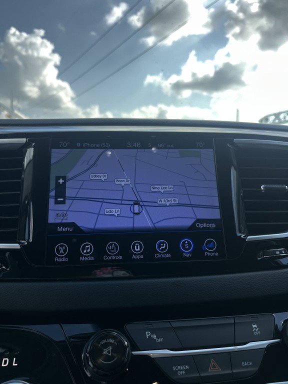 2017 Chrysler Pacifica Image 38