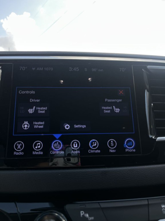 2017 Chrysler Pacifica Image 41