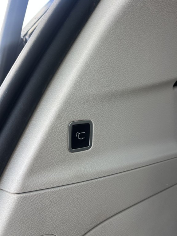 2017 Chrysler Pacifica Image 49