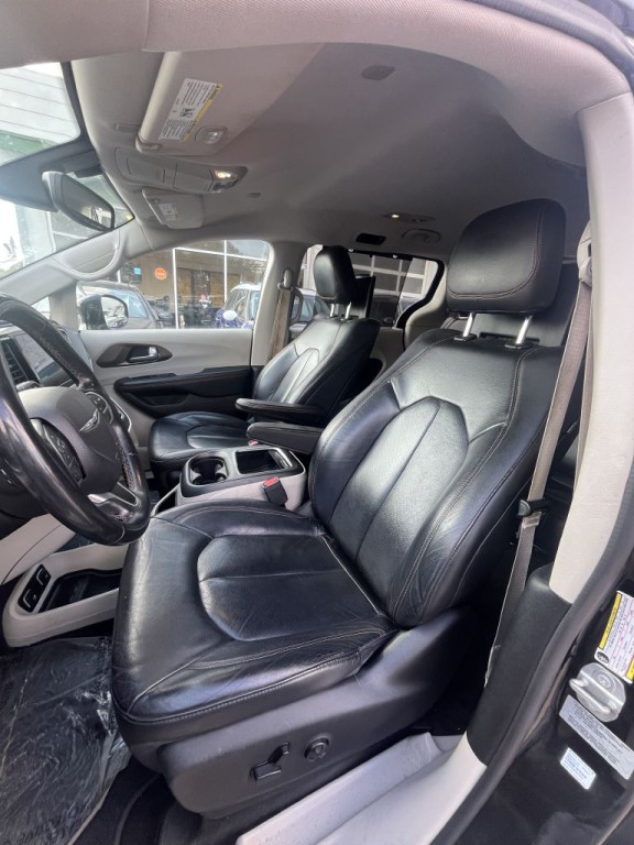 2017 Chrysler Pacifica Image 59