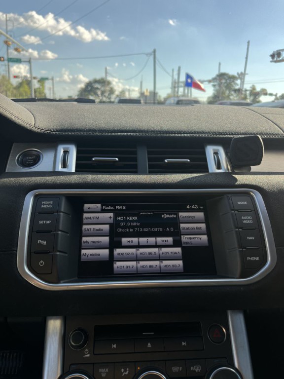 2014 Land Rover Range Rover Evoque Image 23