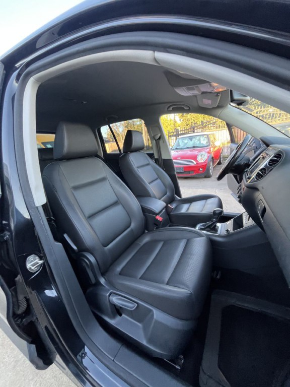 2017 Volkswagen Tiguan Image 9