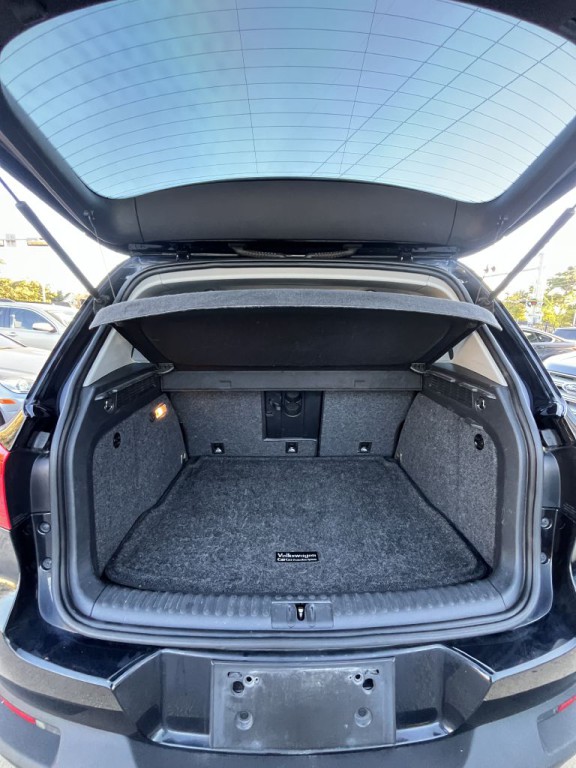 2017 Volkswagen Tiguan Image 10