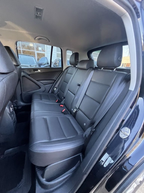 2017 Volkswagen Tiguan Image 13
