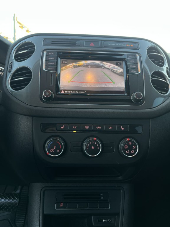 2017 Volkswagen Tiguan Image 23
