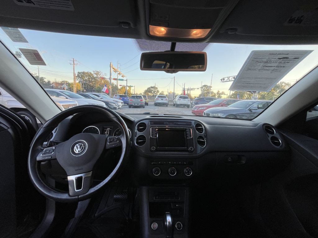 2017 Volkswagen Tiguan Image 30