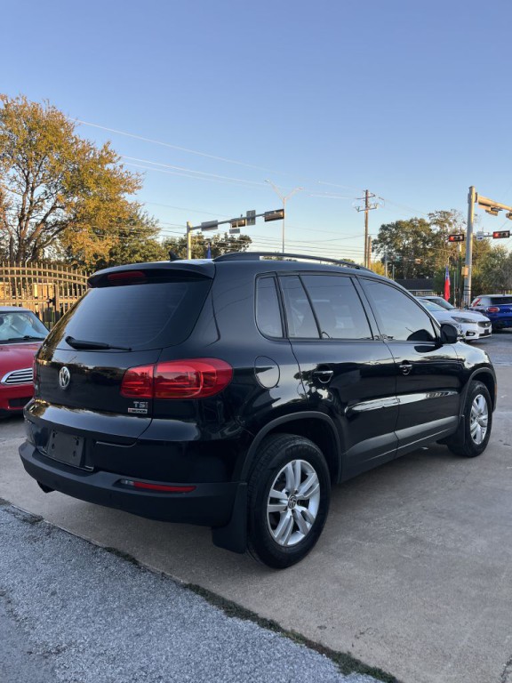 2017 Volkswagen Tiguan Image 37