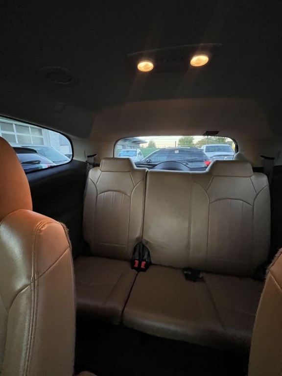 2016 Buick Enclave Image 16