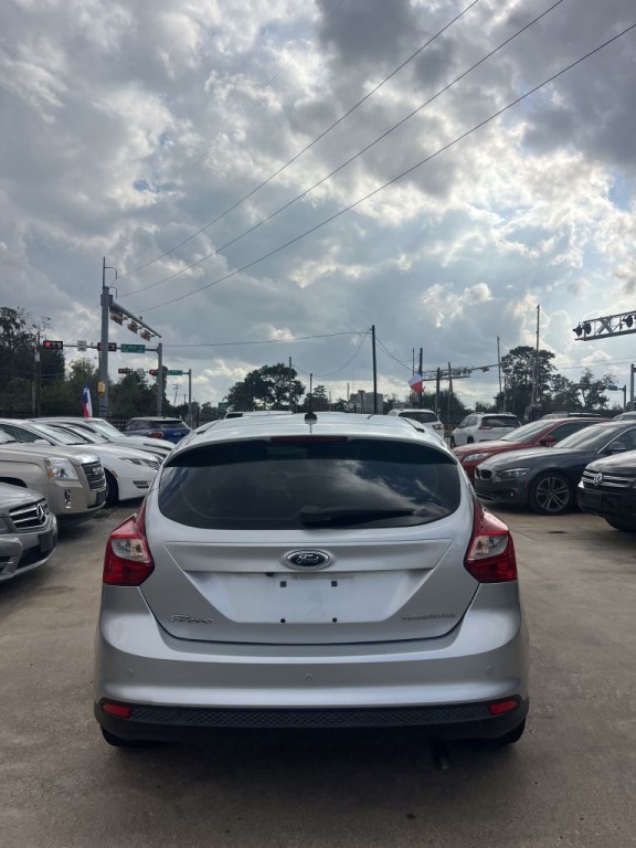 2012 Ford Focus Image 5