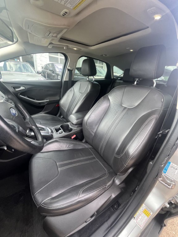 2012 Ford Focus Image 7