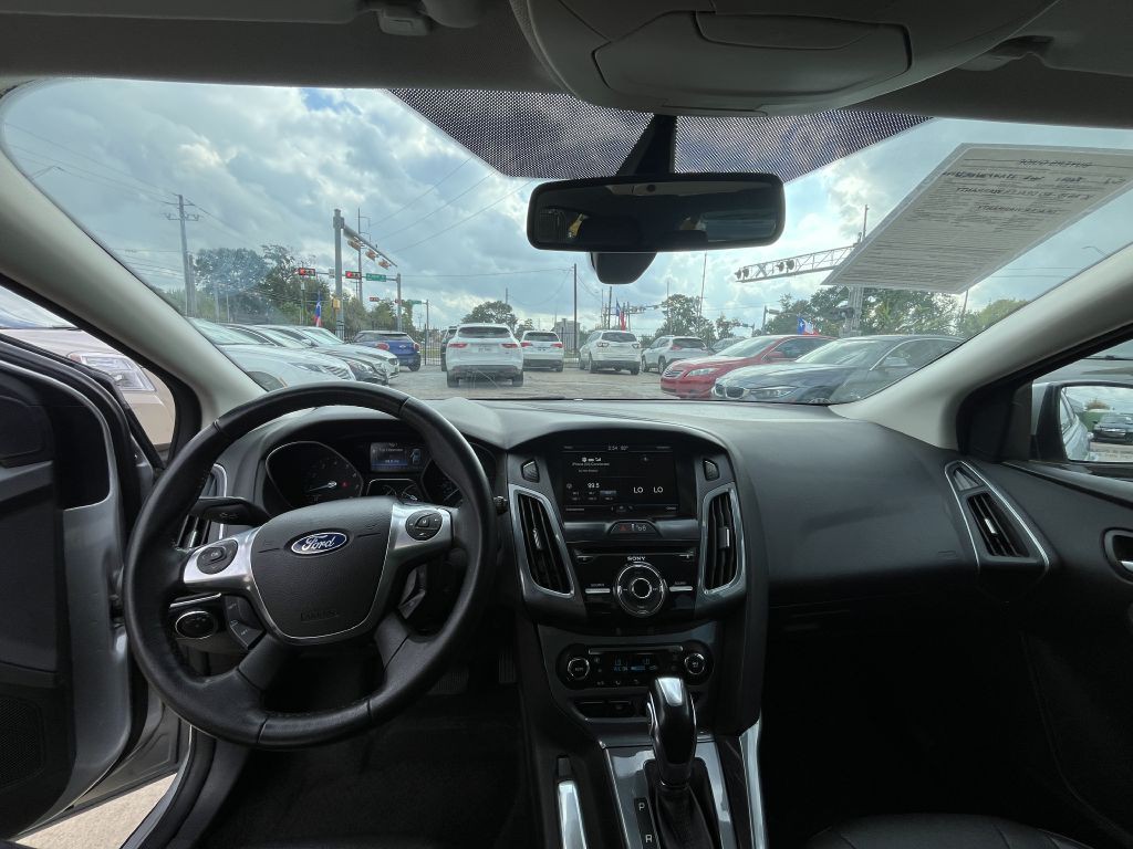 2012 Ford Focus Image 32