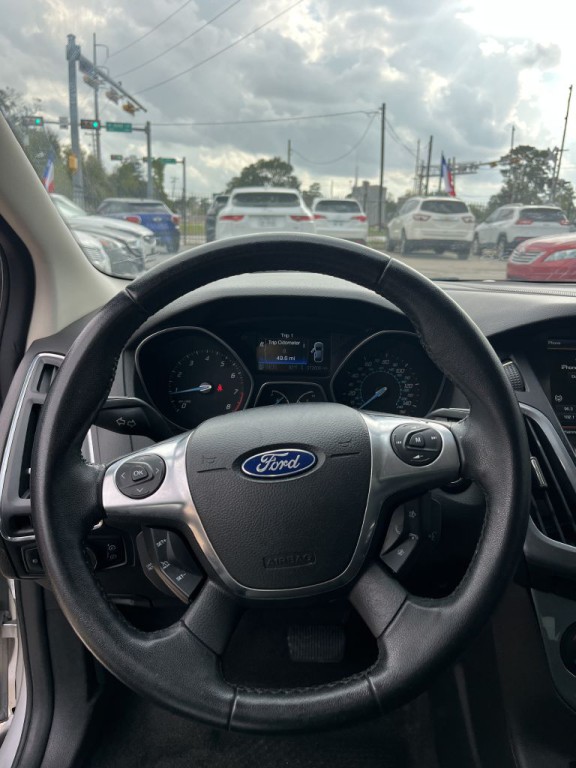 2012 Ford Focus Image 35