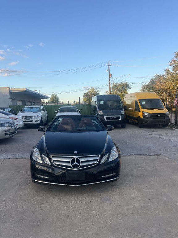 2013 Mercedes-Benz E-Class Image 4