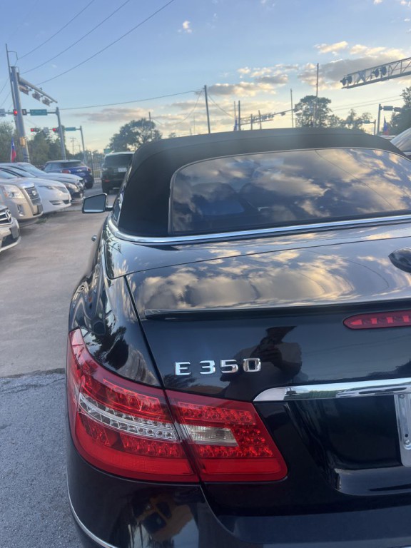 2013 Mercedes-Benz E-Class Image 19