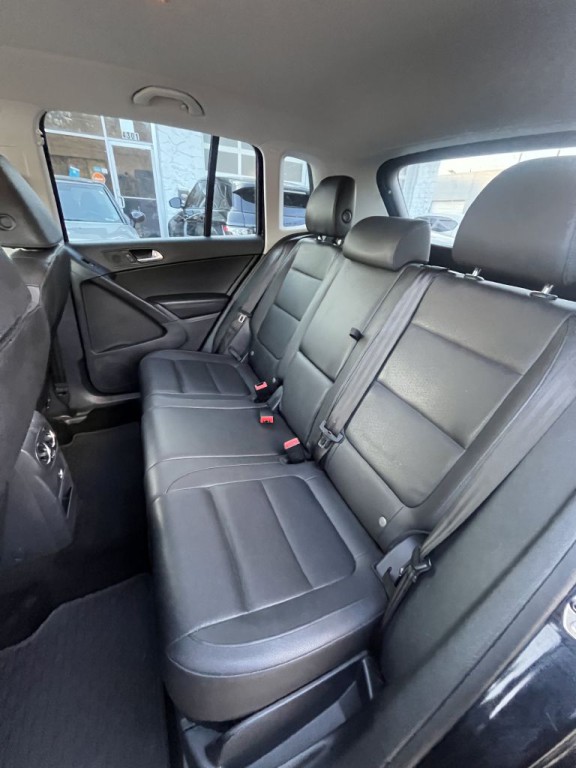 2016 Volkswagen Tiguan Image 14