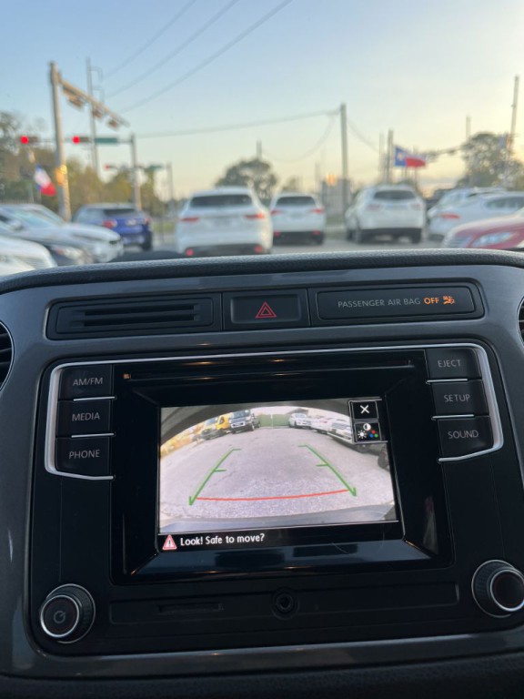 2016 Volkswagen Tiguan Image 23