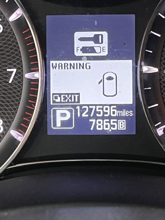 2017 INFINITI QX80 Image 7