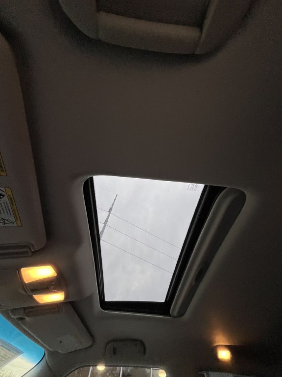 2017 INFINITI QX80 Image 16