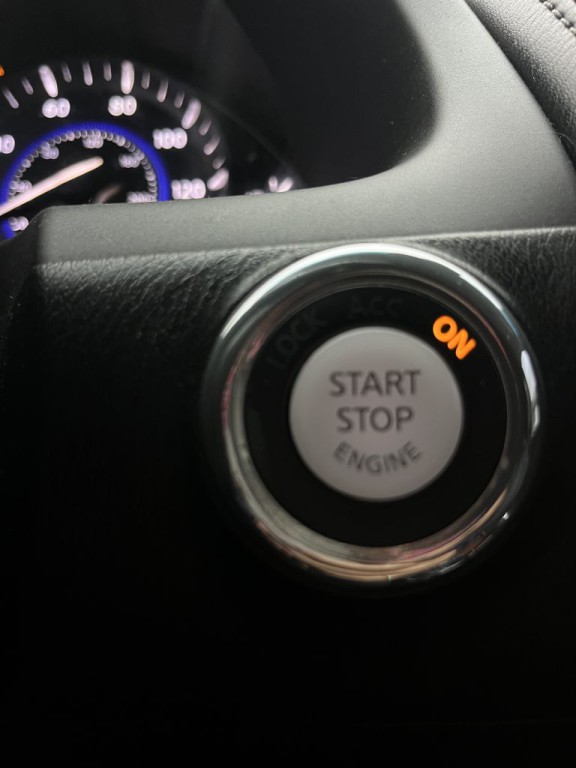 2017 INFINITI QX80 Image 21