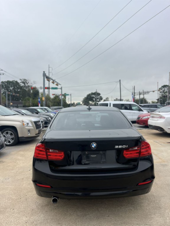 2015 BMW 3 Series Image 11