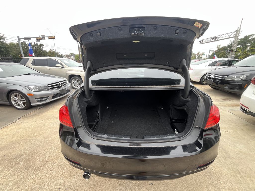 2015 BMW 3 Series Image 16