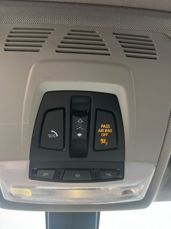 2015 BMW 3 Series Image 20