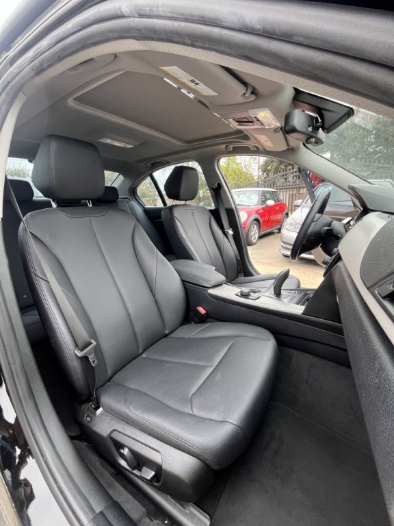 2015 BMW 3 Series Image 35