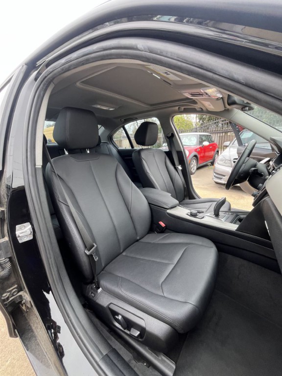 2015 BMW 3 Series Image 37