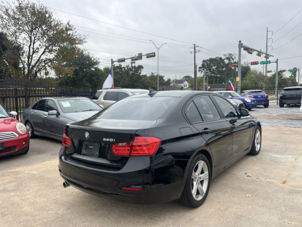 2015 BMW 3 Series Image 3