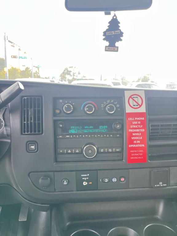 2018 Chevrolet Express Image 12